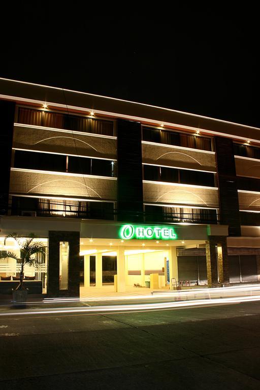 O Hotel Баколод Экстерьер фото